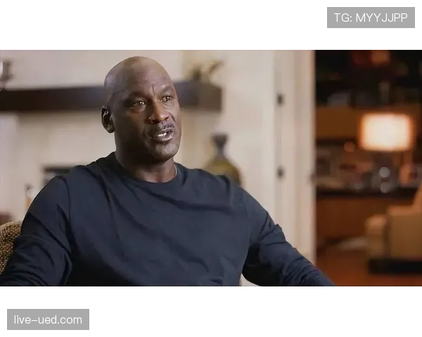 要是把迈克尔·乔丹的信用卡放我手上五分钟,我保证连自家电梯都认不出来 要是把迈克尔·乔丹的信用卡放我手上五分钟,我保证连自家电梯都认不出来